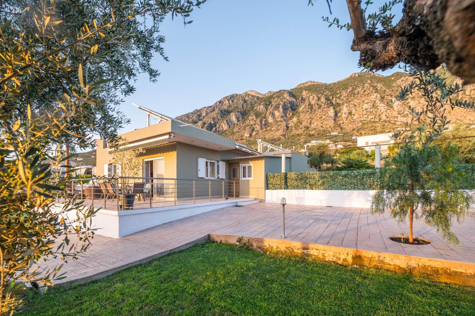 Thea Seaview Luxury Living Villa Kalamáta Eksteriør bilde
