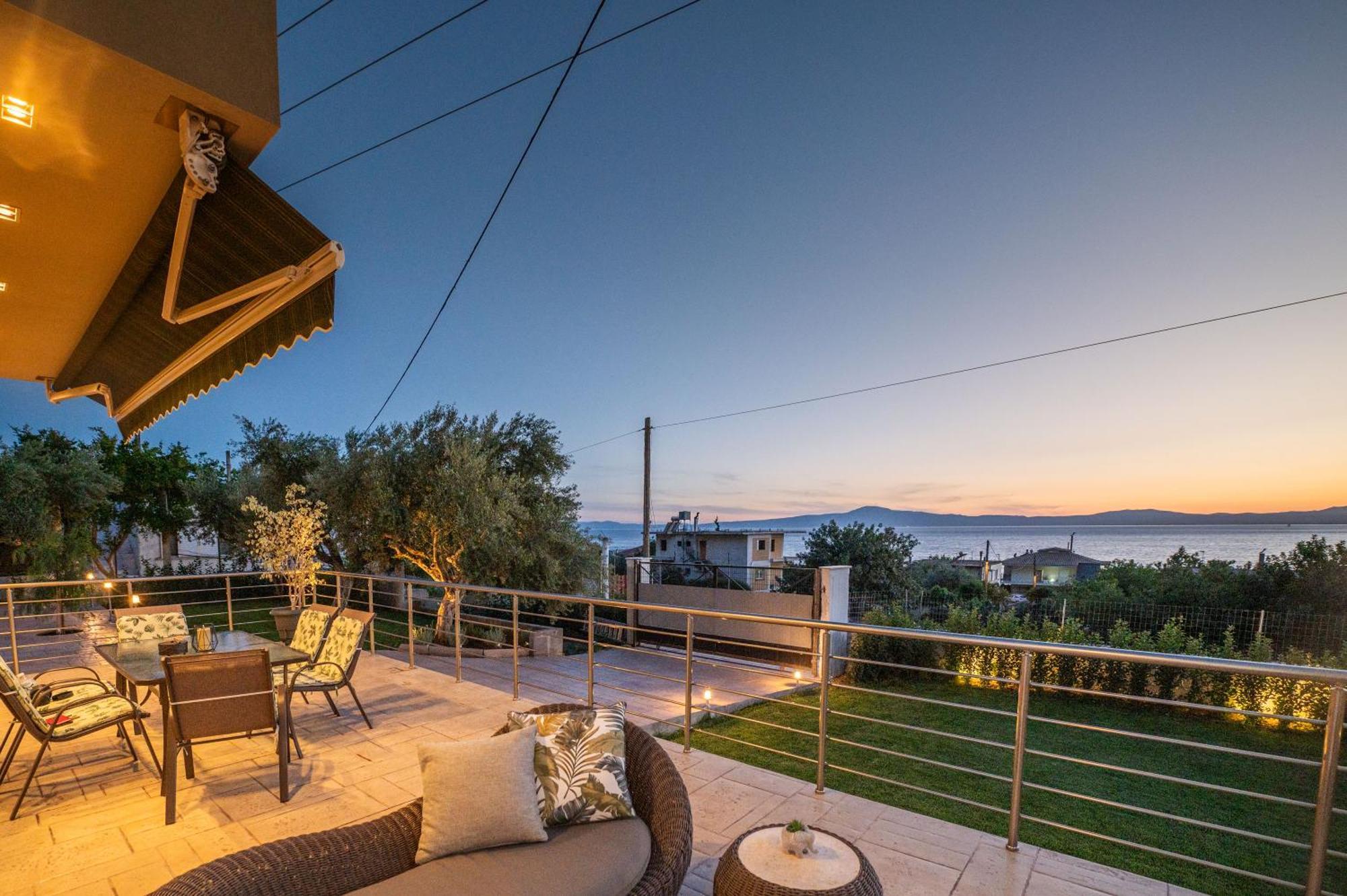 Thea Seaview Luxury Living Villa Kalamáta Eksteriør bilde